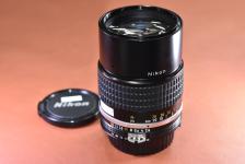 Ai-S NIKKOR 135mm F2.8