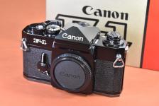 【コレクション向け】 Canon F-1 後期型 元箱付一式 【新品購入後フィルム1本も通していない】