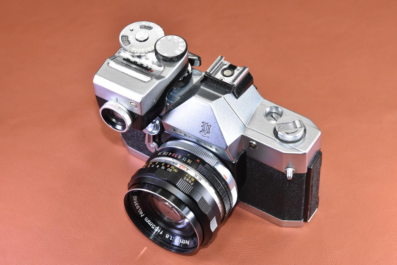 PETRI V6 IIカメラ 一眼レフカメラ 専用ケース付 №425 PETRI PENTA V2 少数