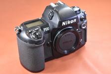 Nikon F100 