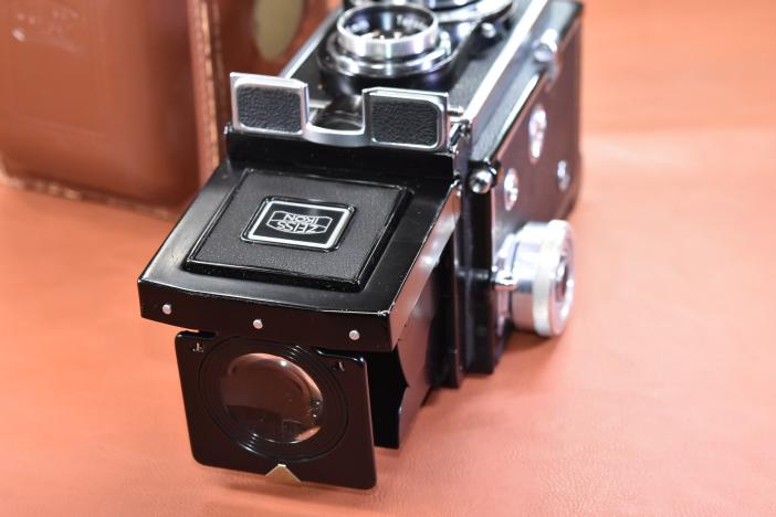 希 少】ZEISS IKON IKOFLEX Favorit 純正本革ケース付 【Carl