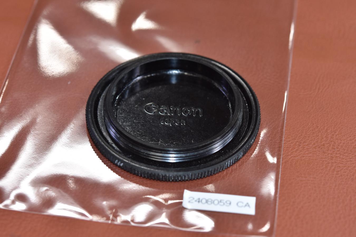 希 少】Canonロゴ入りボディキャップ 【LEICA Lマウント用 希 少】Canonロゴ入りボディキャップ 【LEICA Lマウント用