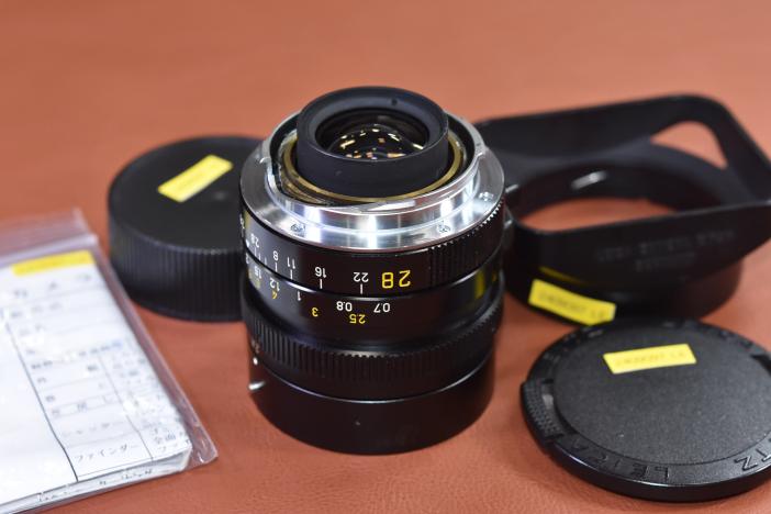 ライカ　エルマリート　M　28㎜　F2.8　第三世代　極美品　フード付き ライカ エルマリート M 28mm F2.8 E46 元箱、フード。ケース付